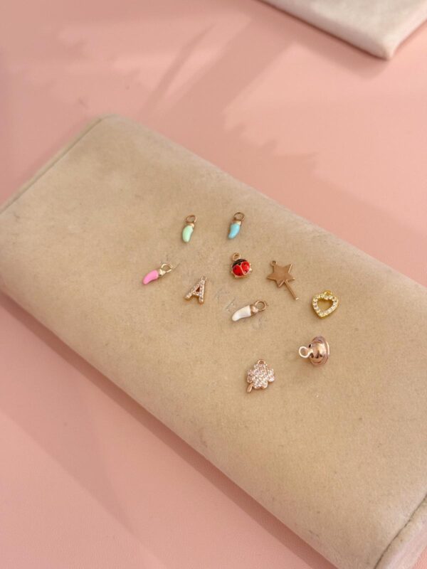 Bracciali cristallini <br> da 16€ a 22€ - immagine 3